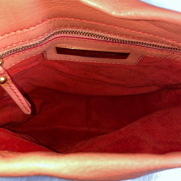 🆕 Marc Jacobs Mini Hobo Bag in Passion Fruit ‼️ - Picture 7 of 11